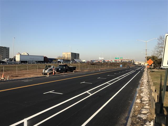 				Completed paving operations and pavement markings for the I-95 NB off-ramp and on-ramp intersection at Long Wharf Drive